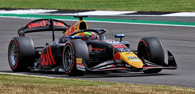 FIA Fórmula-2: Andrea Kimi Antonelli e Isack Hadjar vencem em Silverstone