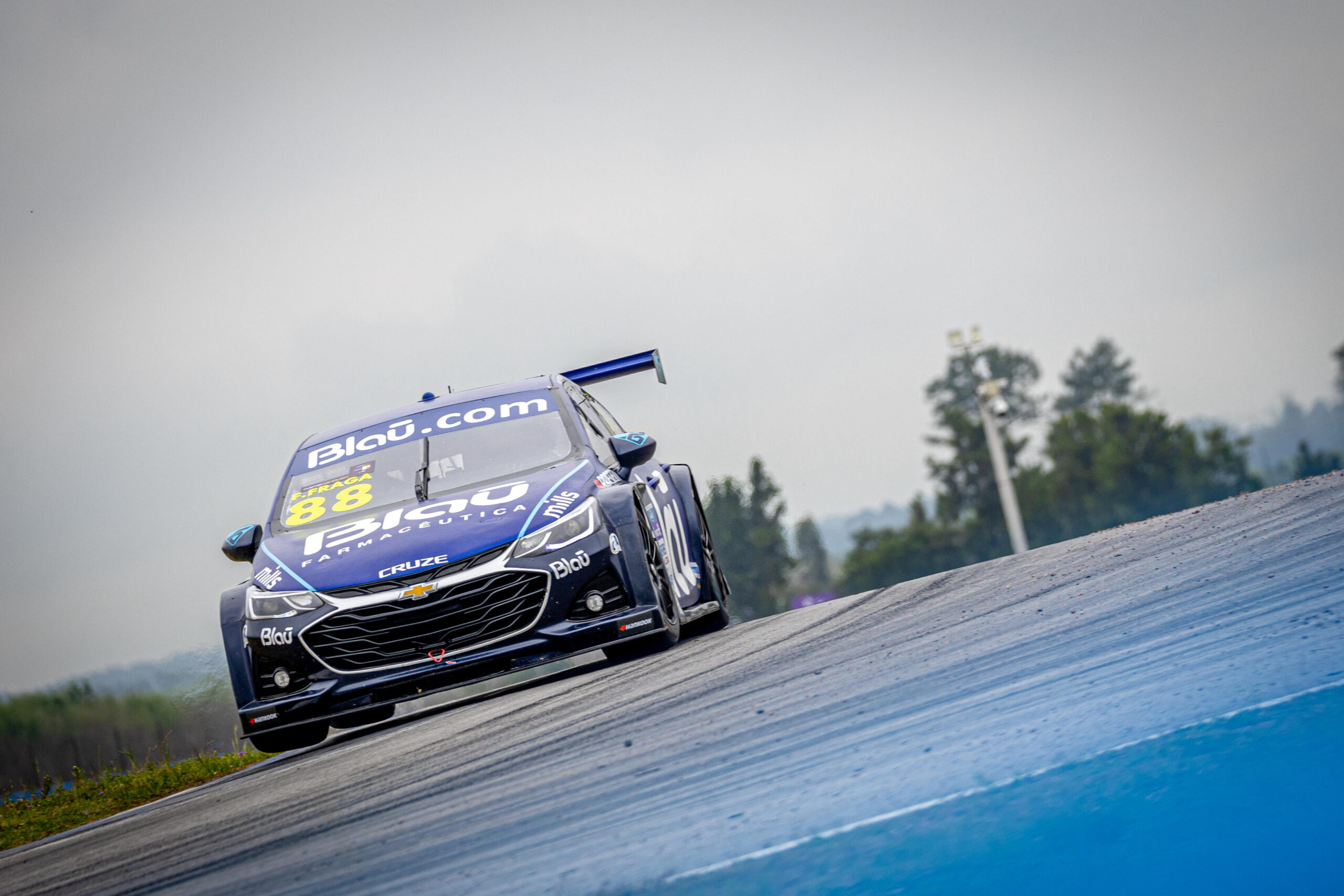 Stock Car: Fraga emplaca volta voadora e Blau Motorsport lidera a estreia da Stock Car no Uruguai